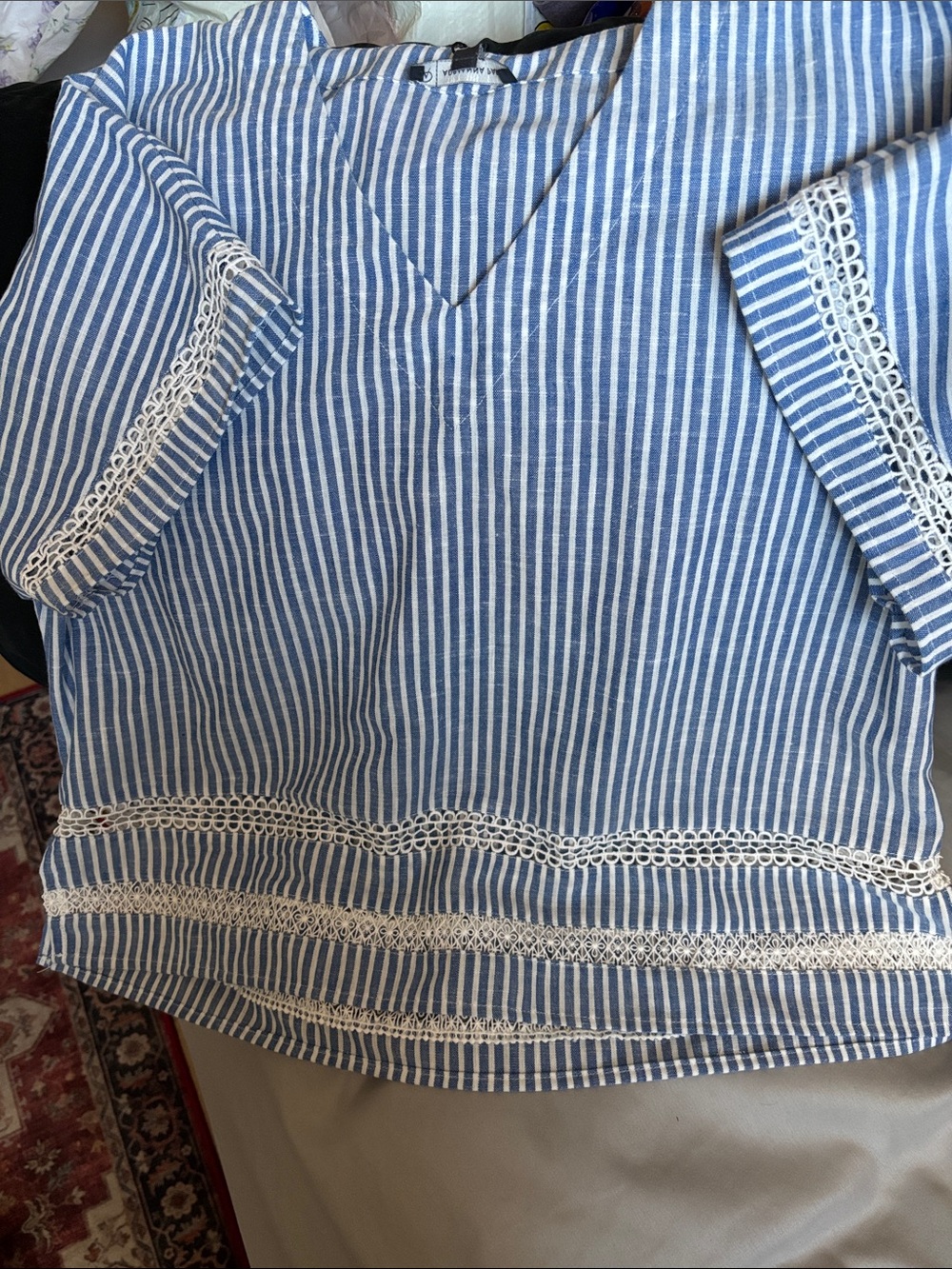 Adrianna papell blouse size medium.